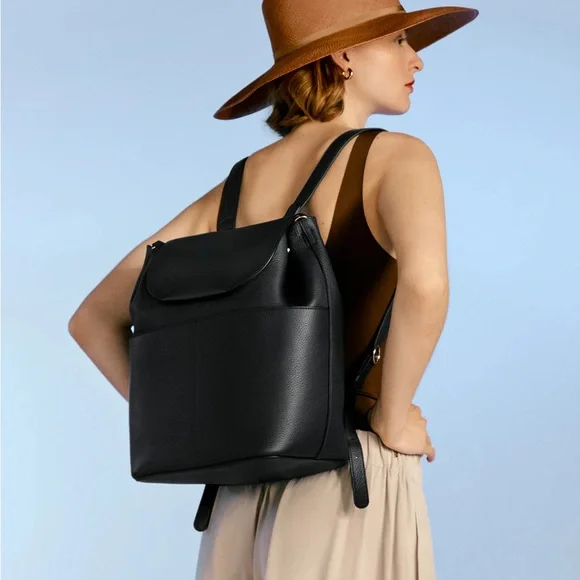 Cuyana Leather Backpack - Picture 16 of 16